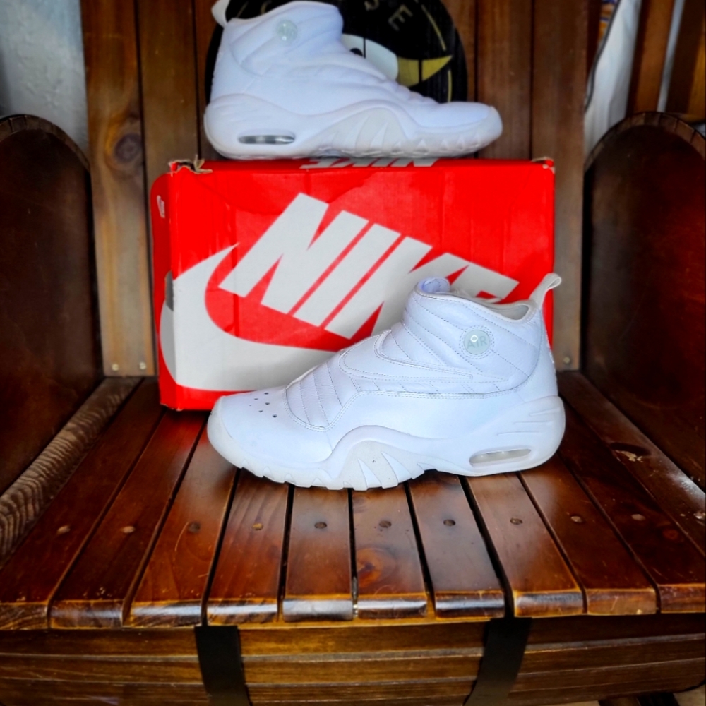 Nike Shake Ndestrukt (triple white)  sz 11.5